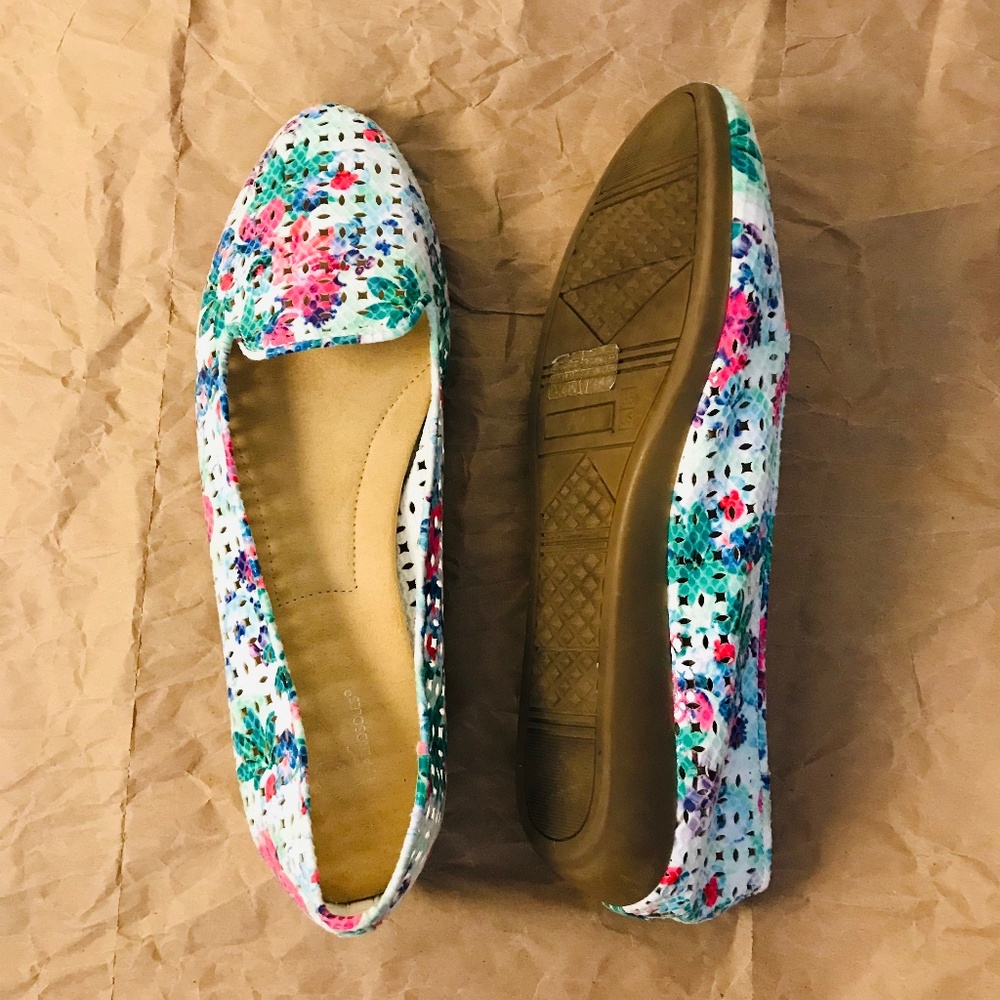 A2 by Aerosoles Womens Parchment Ballet Flat size 8.5